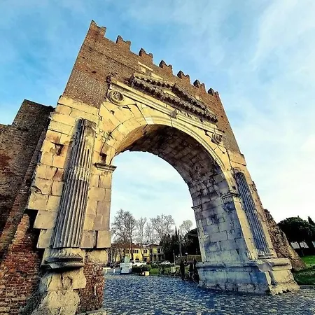 Jana فندق ريميني