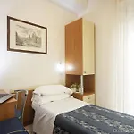 Jana מלון 3*